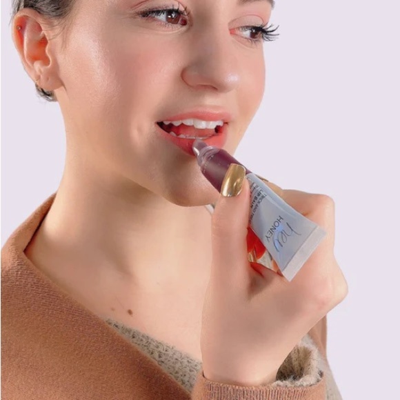 Hey Honey Trick and Treat Berry Balm Lip Balm - Picture 2 of 9
